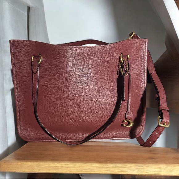 Coach Tyler Carry All - Picture 1 of 12